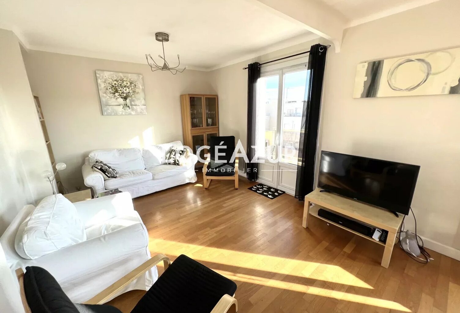 LOCATION SAISONNIÈRE - APPARTEMENT 4 COUCHAGES - JUAN LES PINS — photo 1
