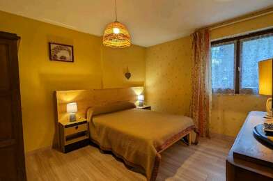 Appartement 5 pièces 330000 €