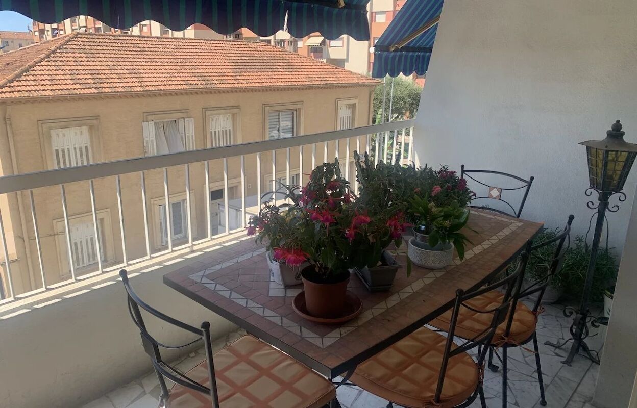 appartement 2 pièces 47 m2 à Cagnes-sur-Mer (06800)