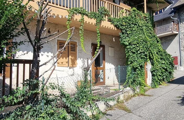 Grande maison de village à acheter à Saint-Jean-De-La-Porte — photo 4