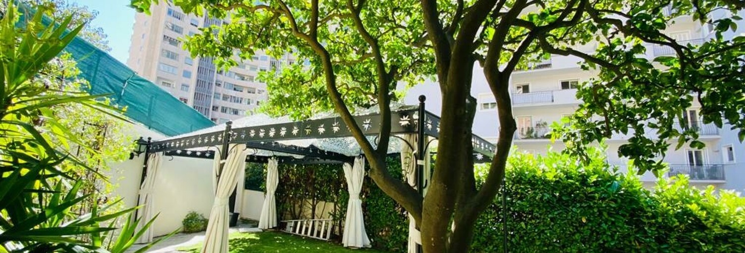 Maison 6 Pièces 260 m² à louer à Beausoleil (06240)