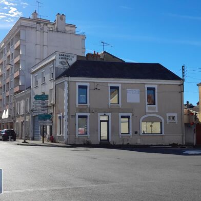 Bureau 5 pièces 800 €