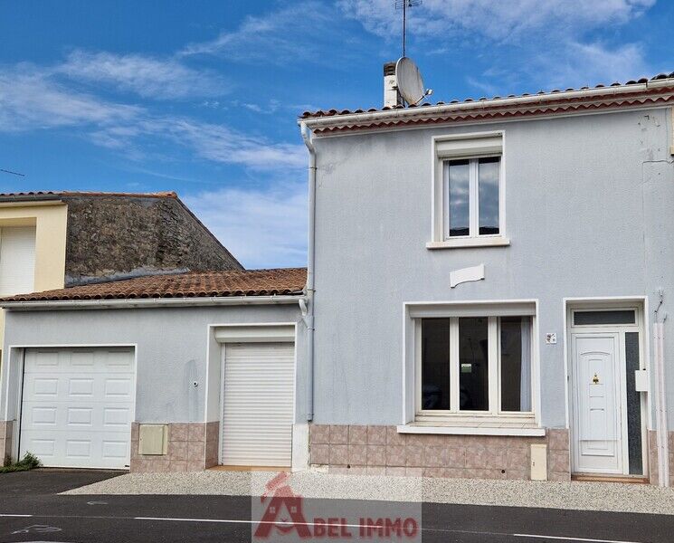 Villa / Maison  T6 à vendre Saujon 17600