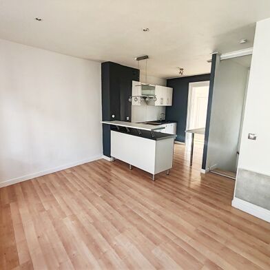 Appartement 3 pièces 102200 €