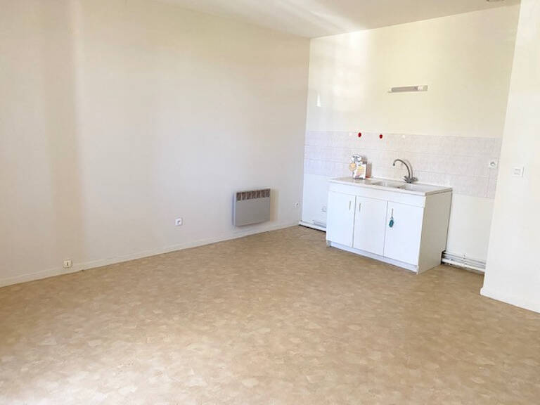 Leasing Appartement Studio 31 m² Lignac — photo 1
