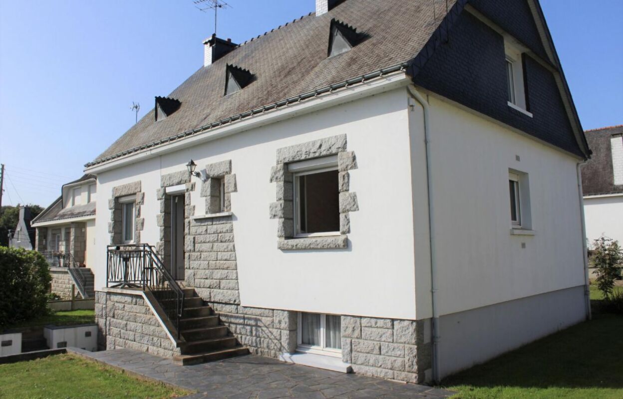 maison 6 pièces 121 m2 à vendre à Pontivy (56300)