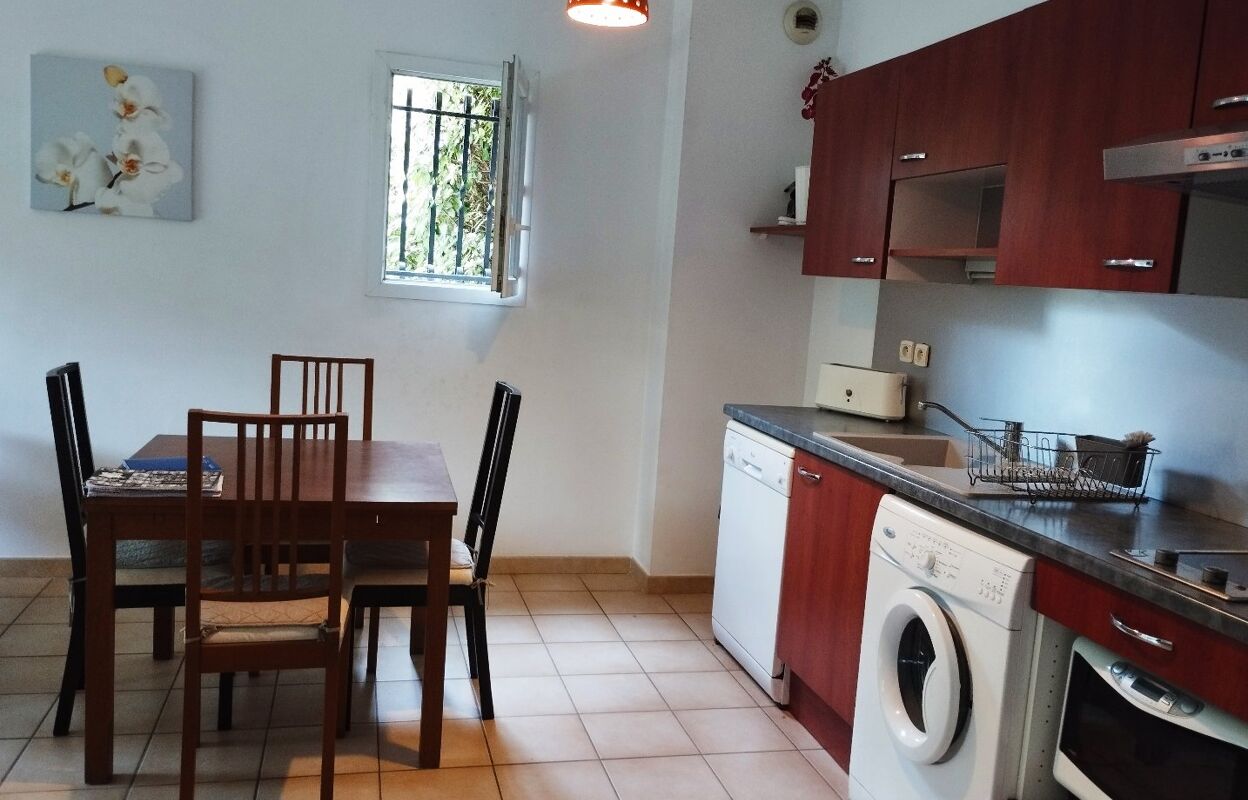 appartement 2 pièces 47 m2 à vendre à L'Isle-sur-la-Sorgue (84800)