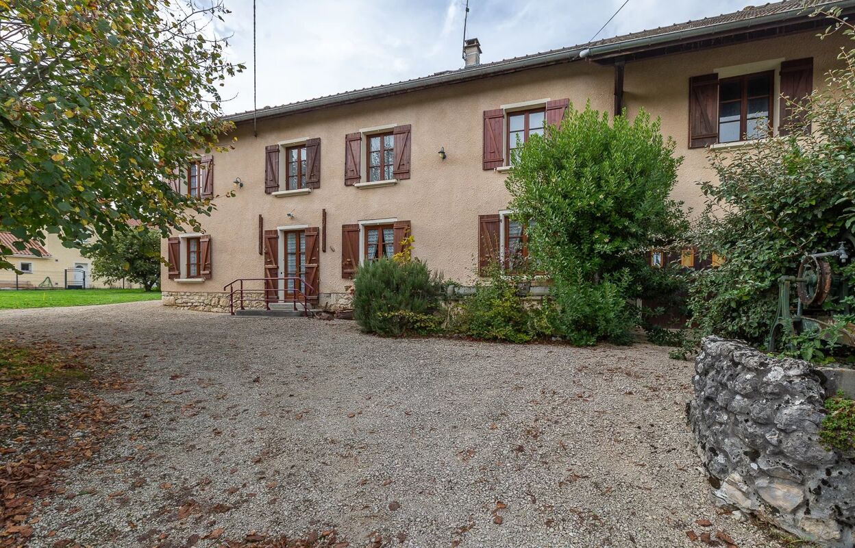 maison 6 pièces 166 m2 à Vignieu (38890)