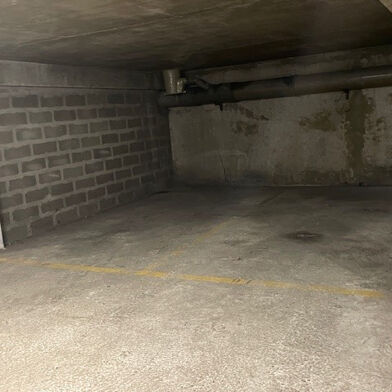 Garage  9500 €