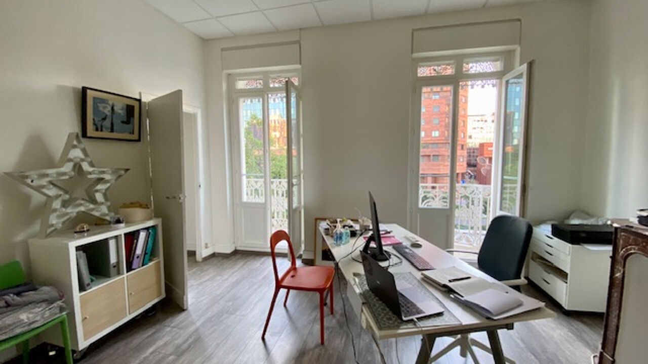 bureau  pièces 140 m2 à louer à Toulouse (31000)