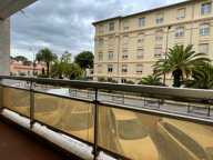 CANNES ANGLAIS BEAU STUDIO AVEC BALCON, PARKING ET CAVE — photo 2