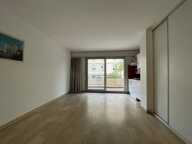 CANNES ANGLAIS BEAU STUDIO AVEC BALCON, PARKING ET CAVE — photo 4