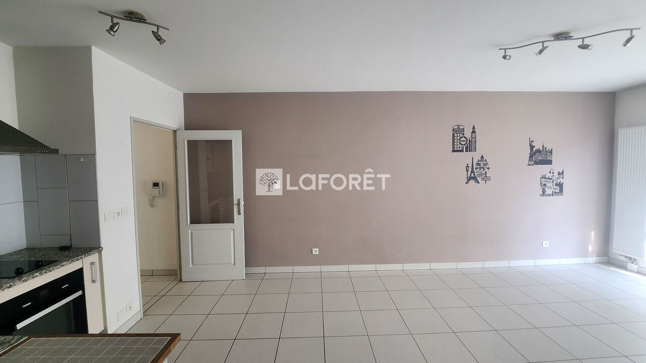 appartement 2 pièces 45 m2 à louer à Chambéry (73000)