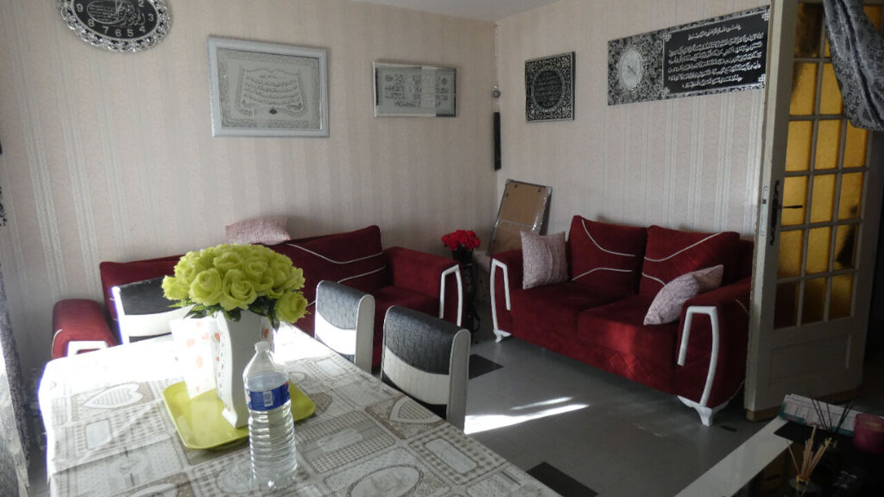 appartement 5 pièces 69 m2 à vendre à Saint-Jean-de-la-Ruelle (45140)
