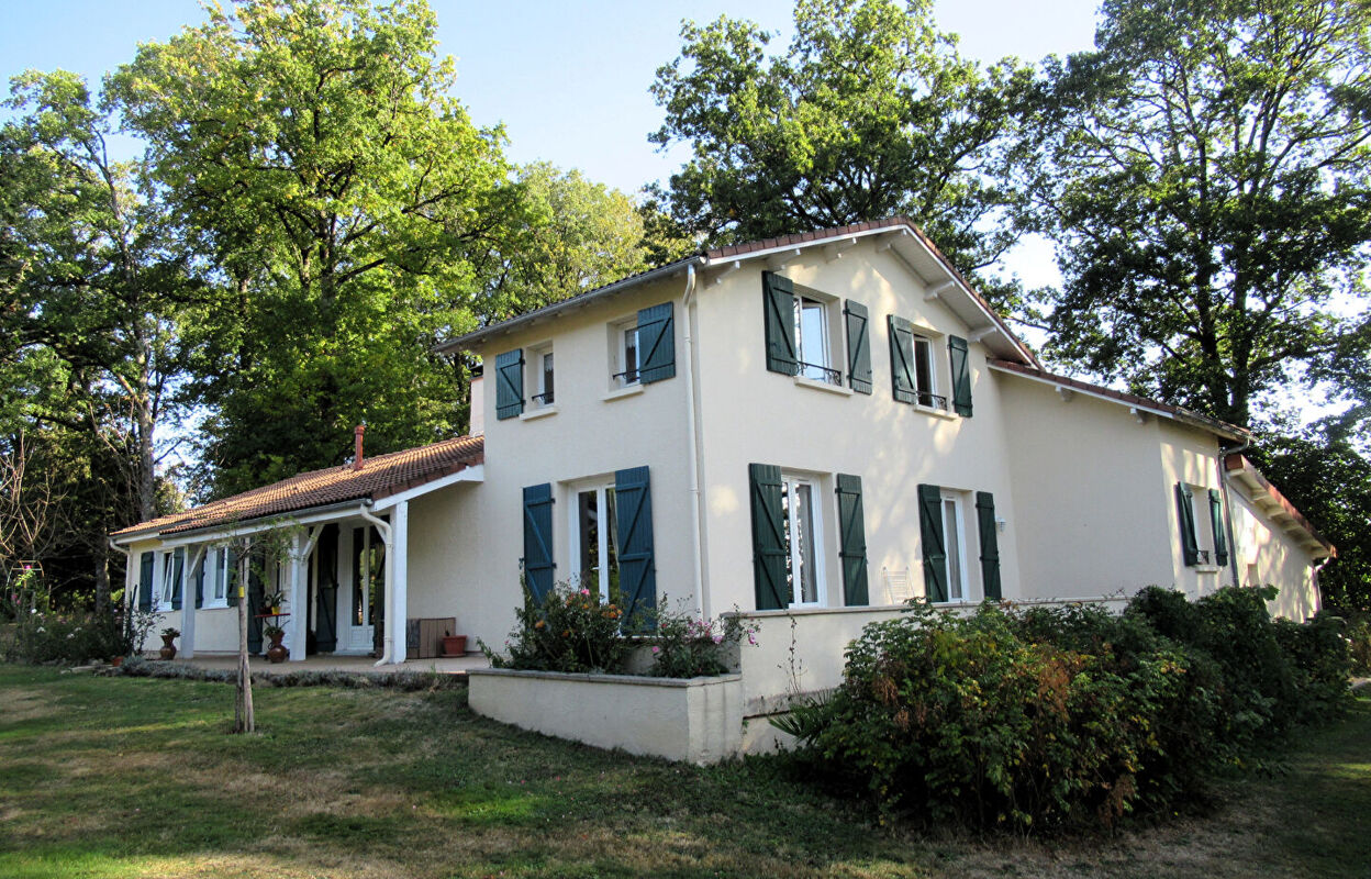 maison 8 pièces 190 m2 à vendre à Saint-Auvent (87310)