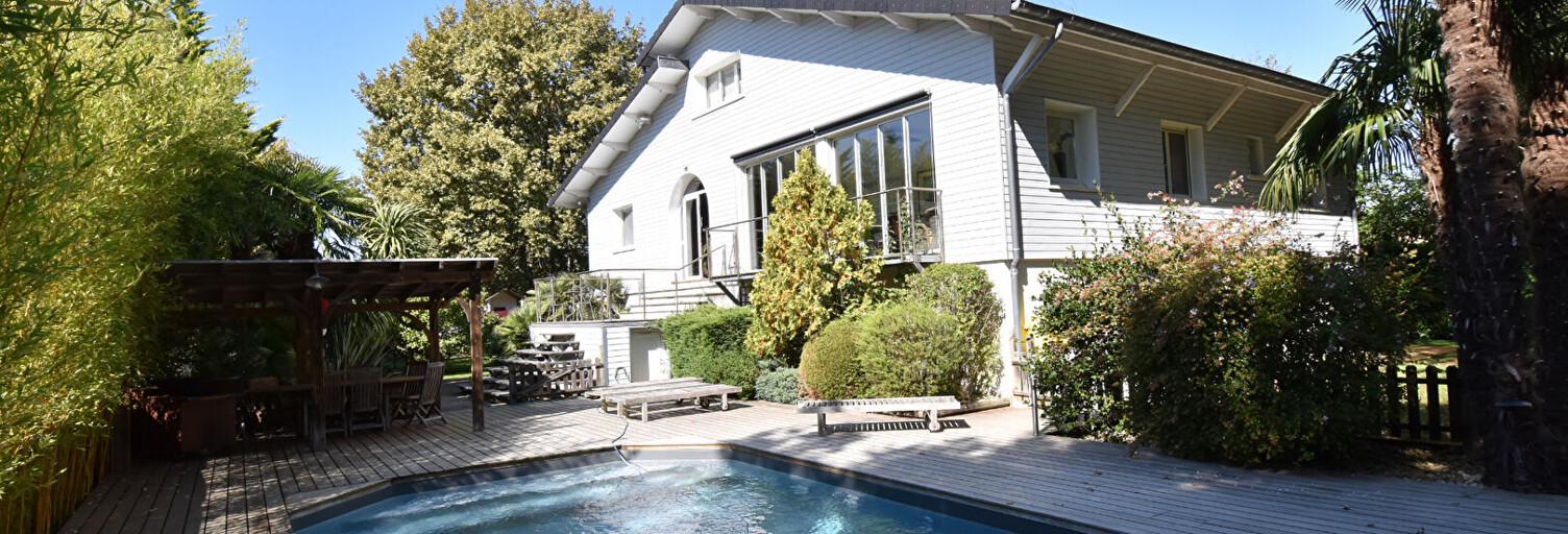 Maison 10 Pièces 290 m² à vendre à Martignas-sur-Jalle (33127)