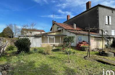 vente maison 76 000 € à proximité de Fenioux (79160)