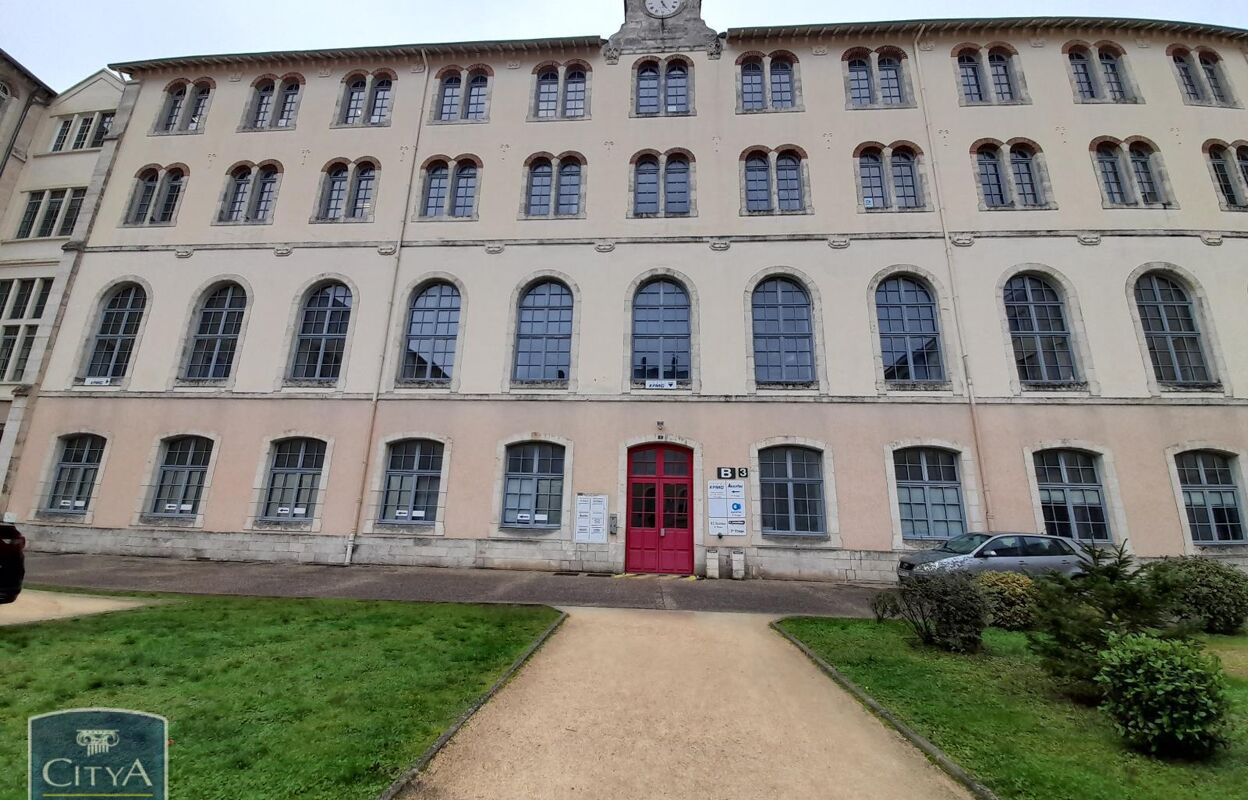 bureau 6 pièces 162 m2 à louer à Châteauroux (36000)