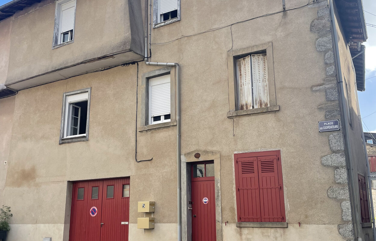 immeuble  pièces 100 m2 à vendre à Saint-Léonard-de-Noblat (87400)