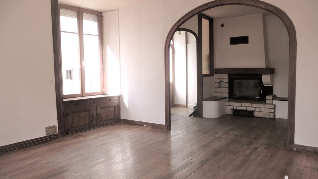 maison 6 pièces 170 m2 à vendre à Breuil-Barret (85120)
