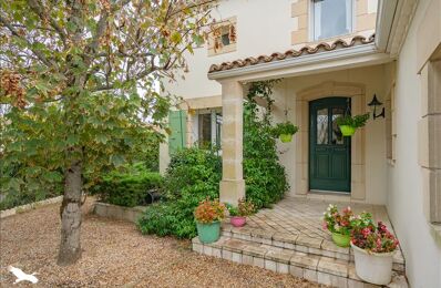 vente maison 626 900 € à proximité de Mortagne-sur-Gironde (17120)
