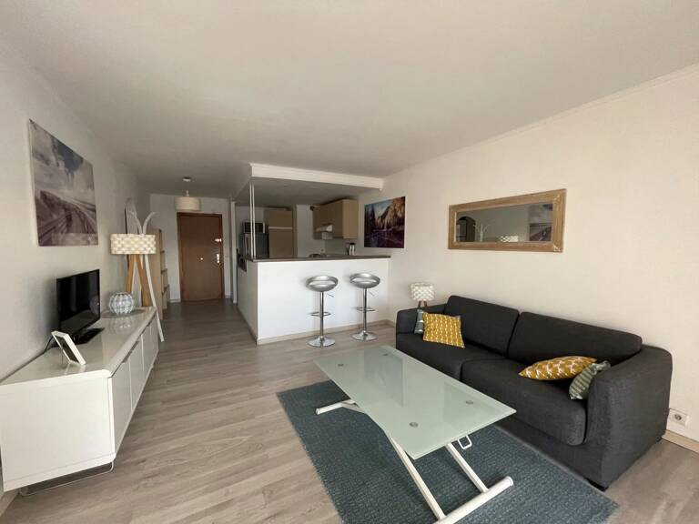 2 Pièces meublé - Caucade — photo 1