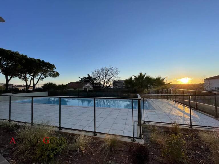 Corniche Fleurie - 2 pieces Terrasse Piscine Parking — photo 1