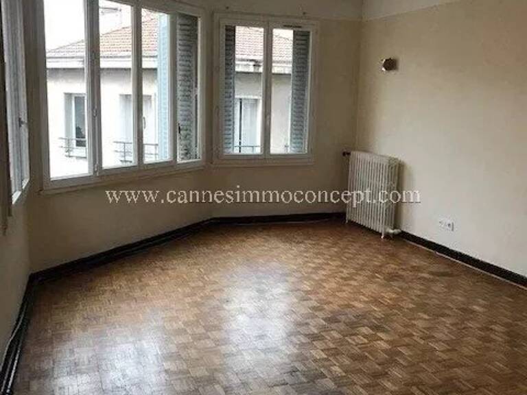 Grand Type 2 rue du Bosquet de 71m2 — photo 1