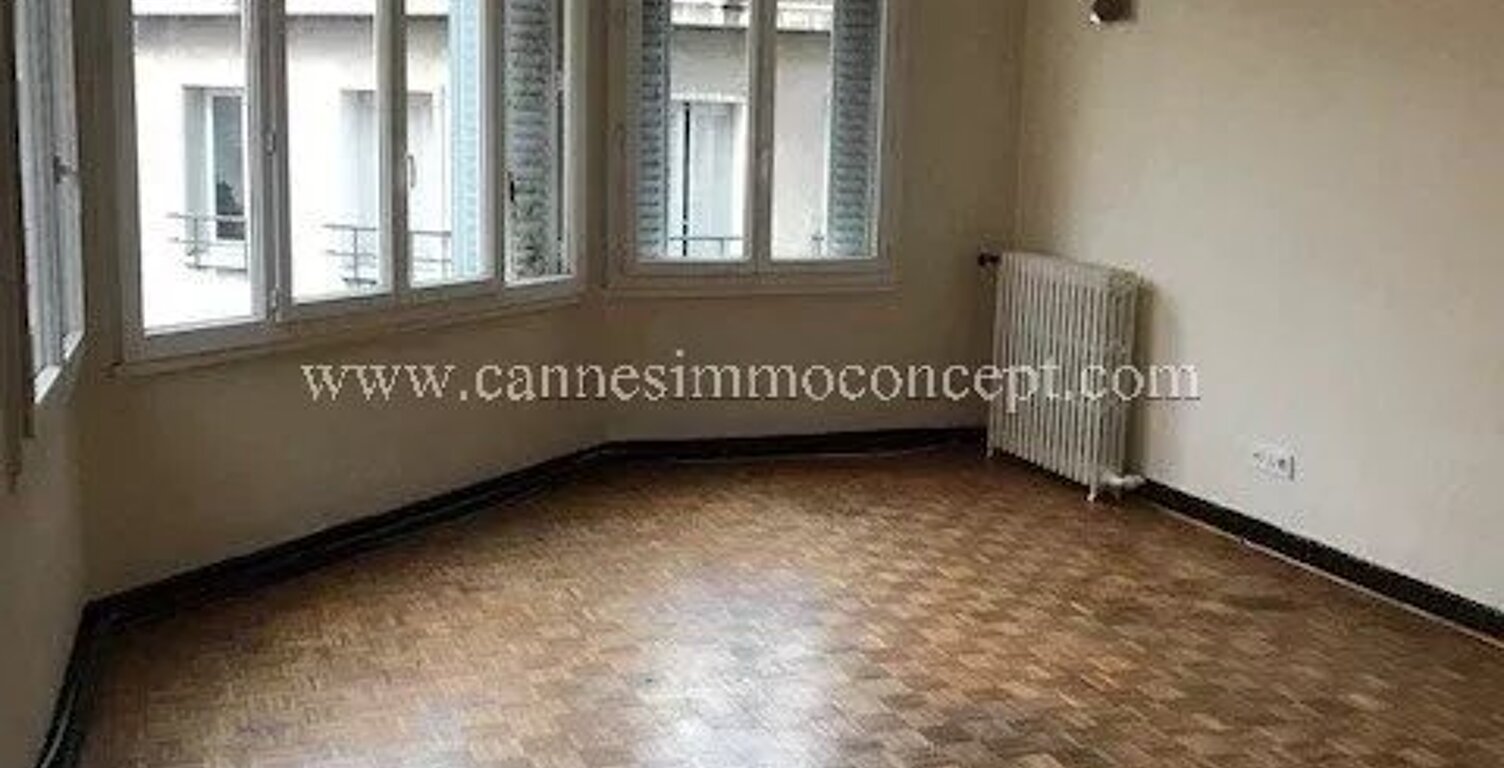 Grand Type 2 rue du Bosquet de 71m2 — photo 1