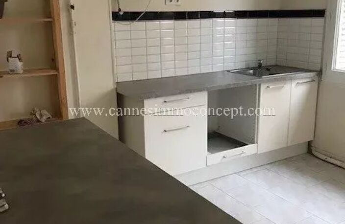 Grand Type 2 rue du Bosquet de 71m2 — photo 3