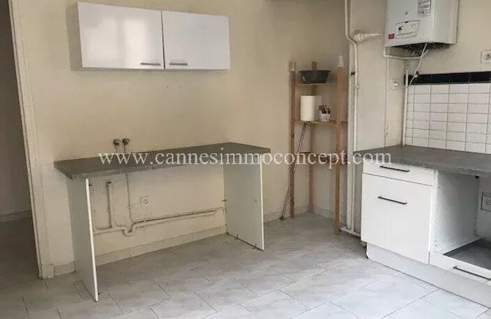 Grand Type 2 rue du Bosquet de 71m2 — photo 4