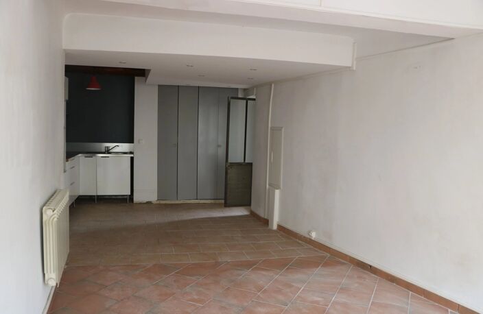 T2 A LOUER CENTRE VILLE — photo 4