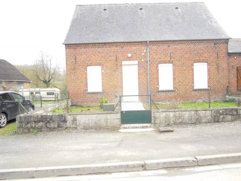 Maison   à vendre  — photo 1