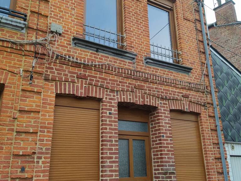 Maison   à vendre  — photo 1