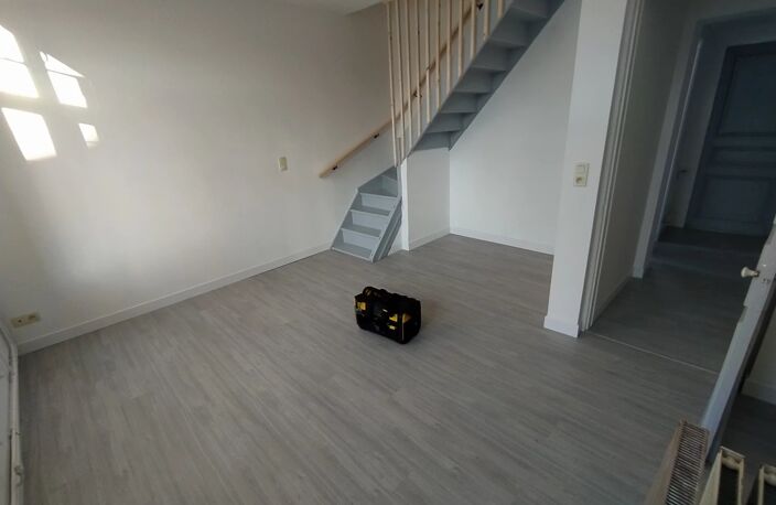 Bien vendu : Appartement  Fourmies (59610) — photo 2