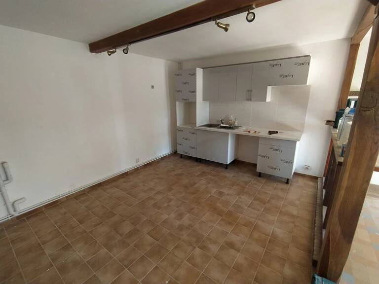 Maison   à vendre  — photo 1