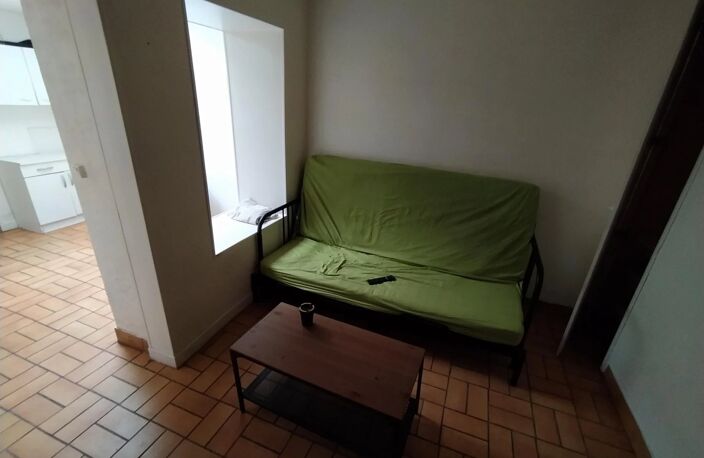 Bien vendu : Appartement  Hirson (02500) — photo 3