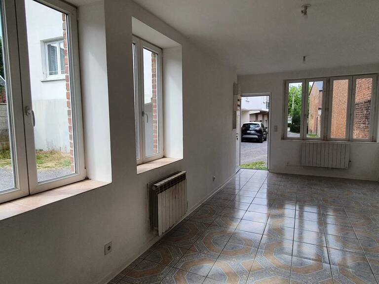 Maison   à vendre  — photo 1