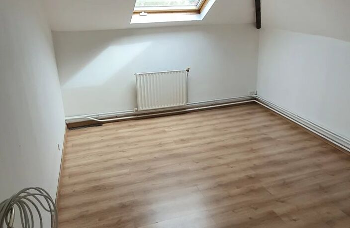Bien vendu : Appartement  Fourmies (59610) — photo 2