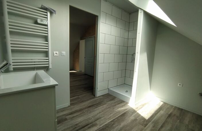 Bien vendu : Appartement  Sains-du-Nord (59177) — photo 3