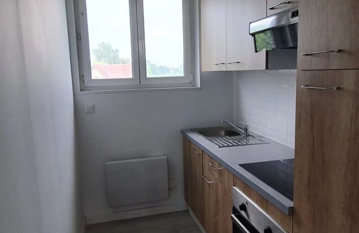 Bien vendu : Appartement  La Capelle (02260) — photo 2