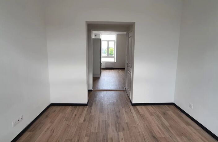 Bien vendu : Appartement  Fourmies (59610) — photo 2