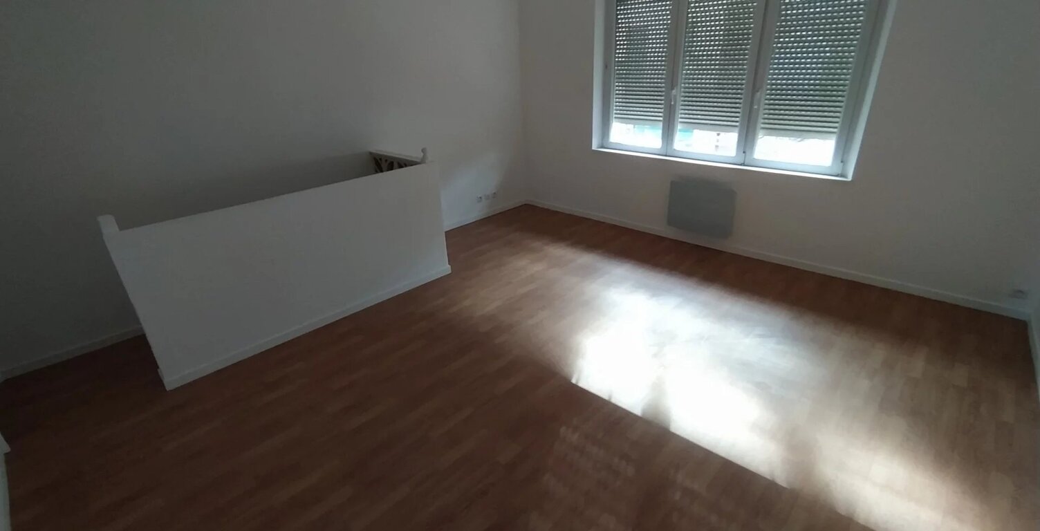 Bien vendu : Appartement  Hirson (02500) — photo 1