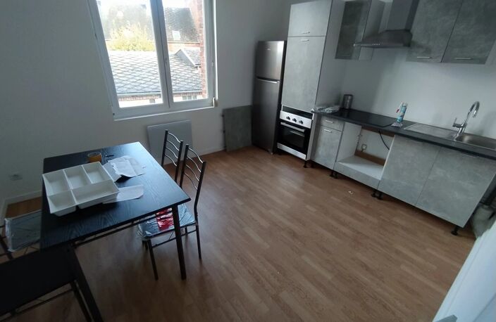Bien vendu : Appartement  Hirson (02500) — photo 2