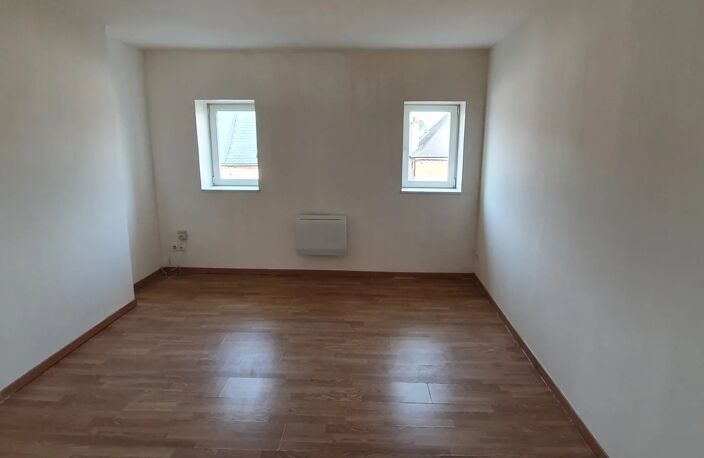 Bien vendu : Appartement  Fourmies (59610) — photo 2