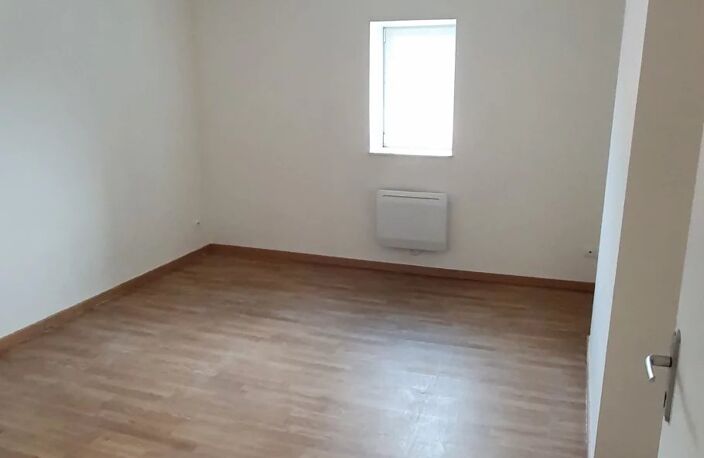 Bien vendu : Appartement  Fourmies (59610) — photo 3