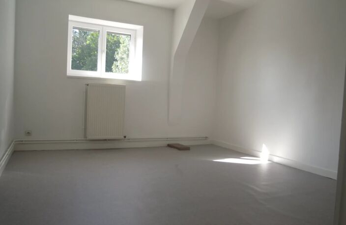 Bien vendu : Appartement 101 m² Fourmies (59610) — photo 4