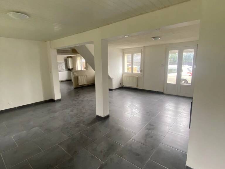 Maison   à vendre 154 m² — photo 1