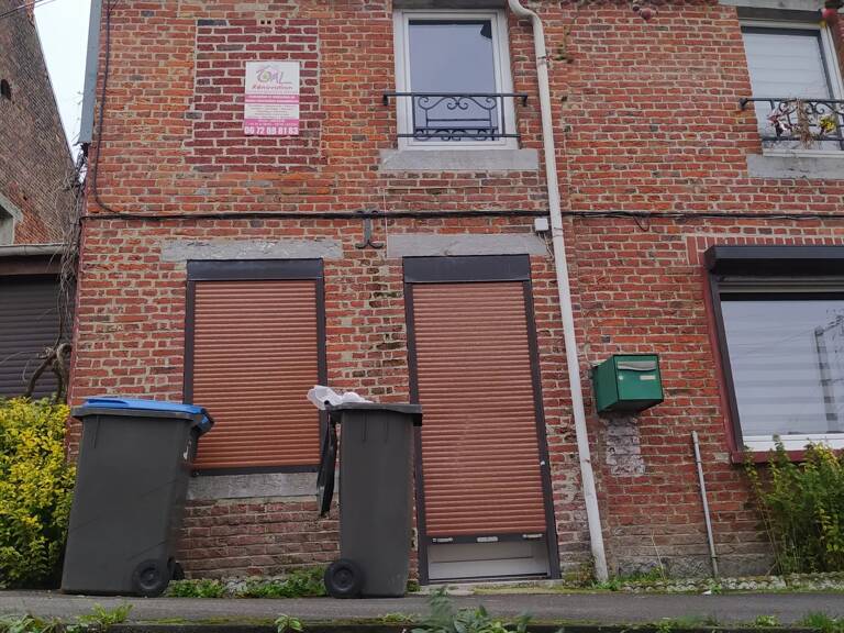 Maison   à vendre  — photo 1
