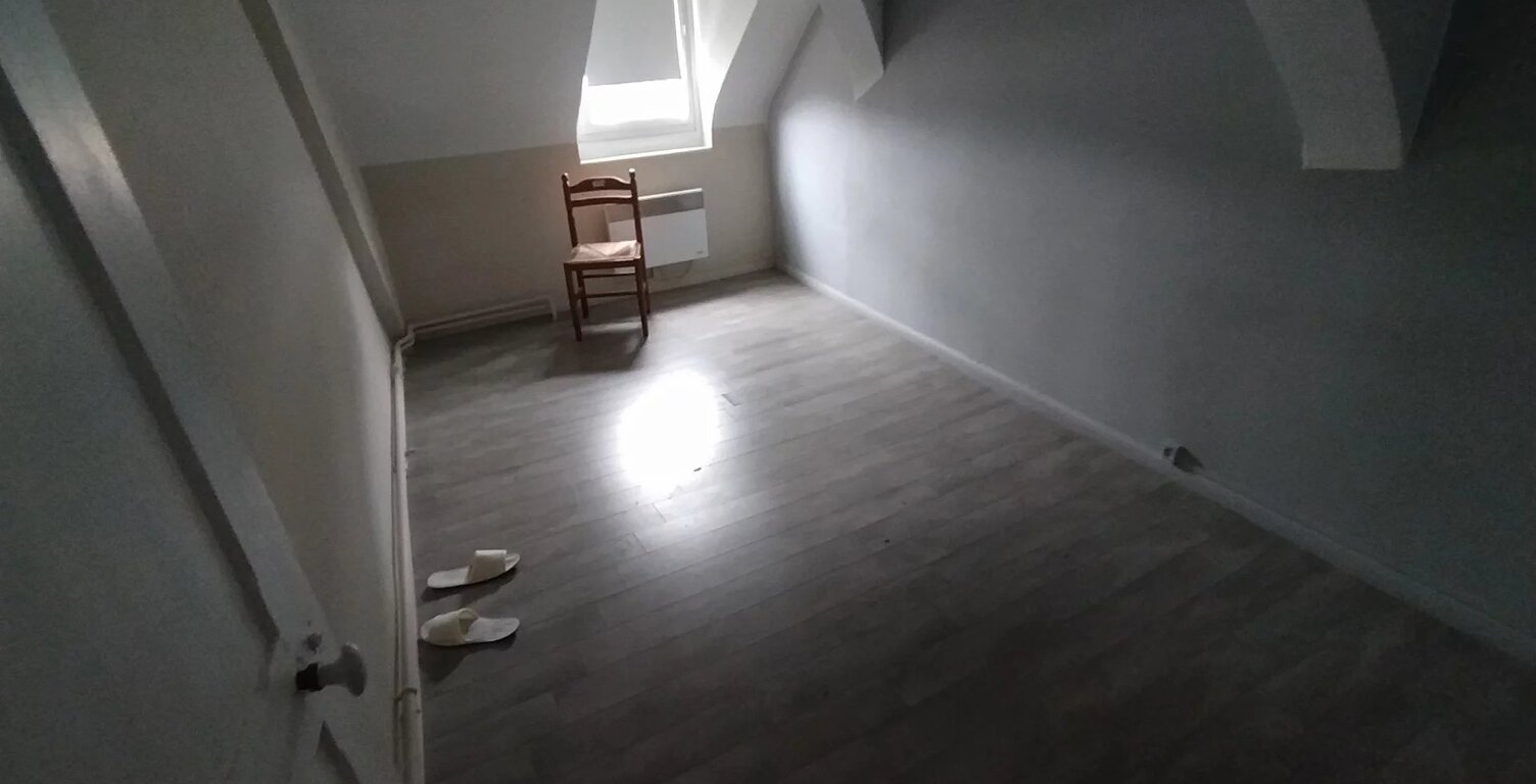 Bien vendu : Appartement  Hirson (02500) — photo 1